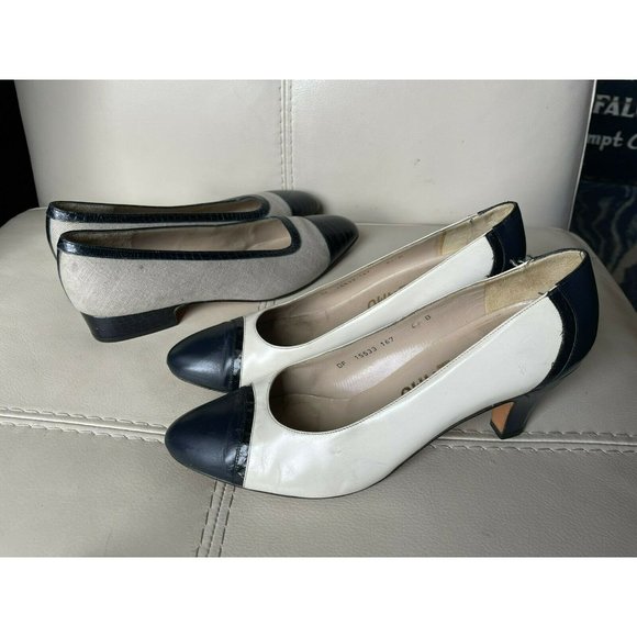 Salvatore Ferragamo VTG Size 6.5 5 Navy & Cream Women Heels Shoes Cap Toe - Picture 7 of 7